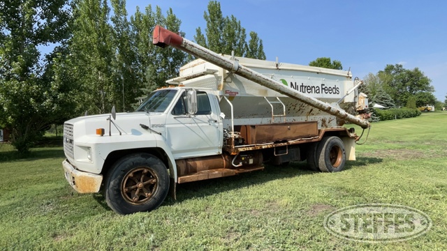 1991 Ford F700